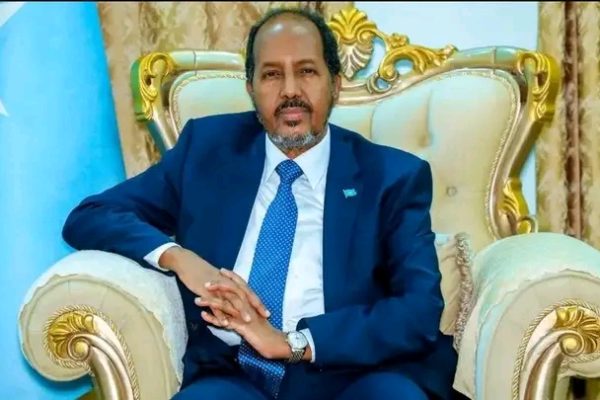 Xiisadda Siyaasadeed ee u Dhaxaysa Dowladda Federaalka Soomaaliya iyo Maamul Goboleedyada