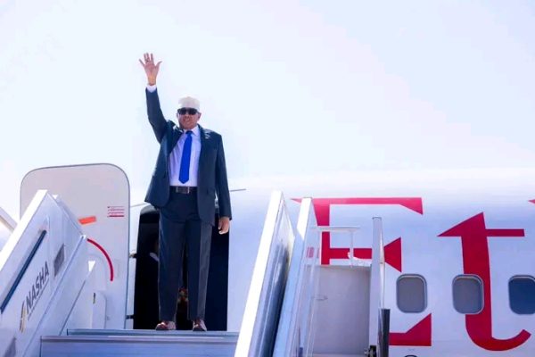 Madaxweyne Cirro oo ka dhoofay Hargeysa, warar kala duwan oo laga helayo safarkiisa